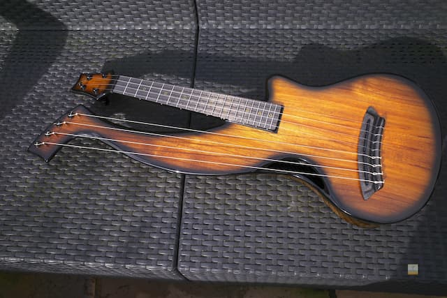 Emerald Synergy Uke Harp Ukulele - REVIEW