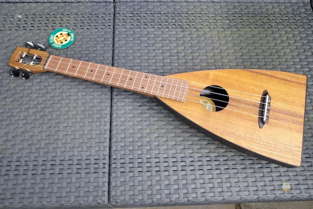 Magic Fluke Baritone Ukulele - REVIEW